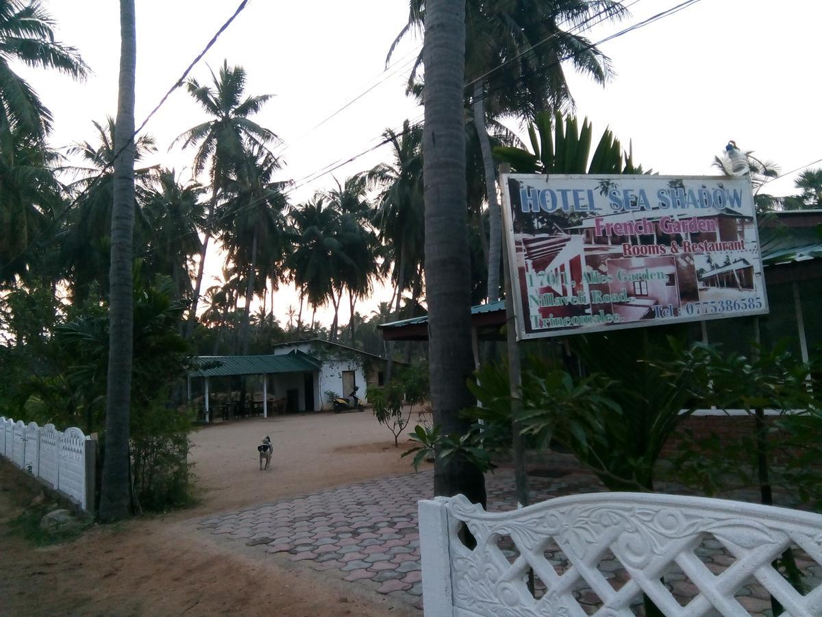 Hotel Sea Shadow Trincomalee Exterior photo